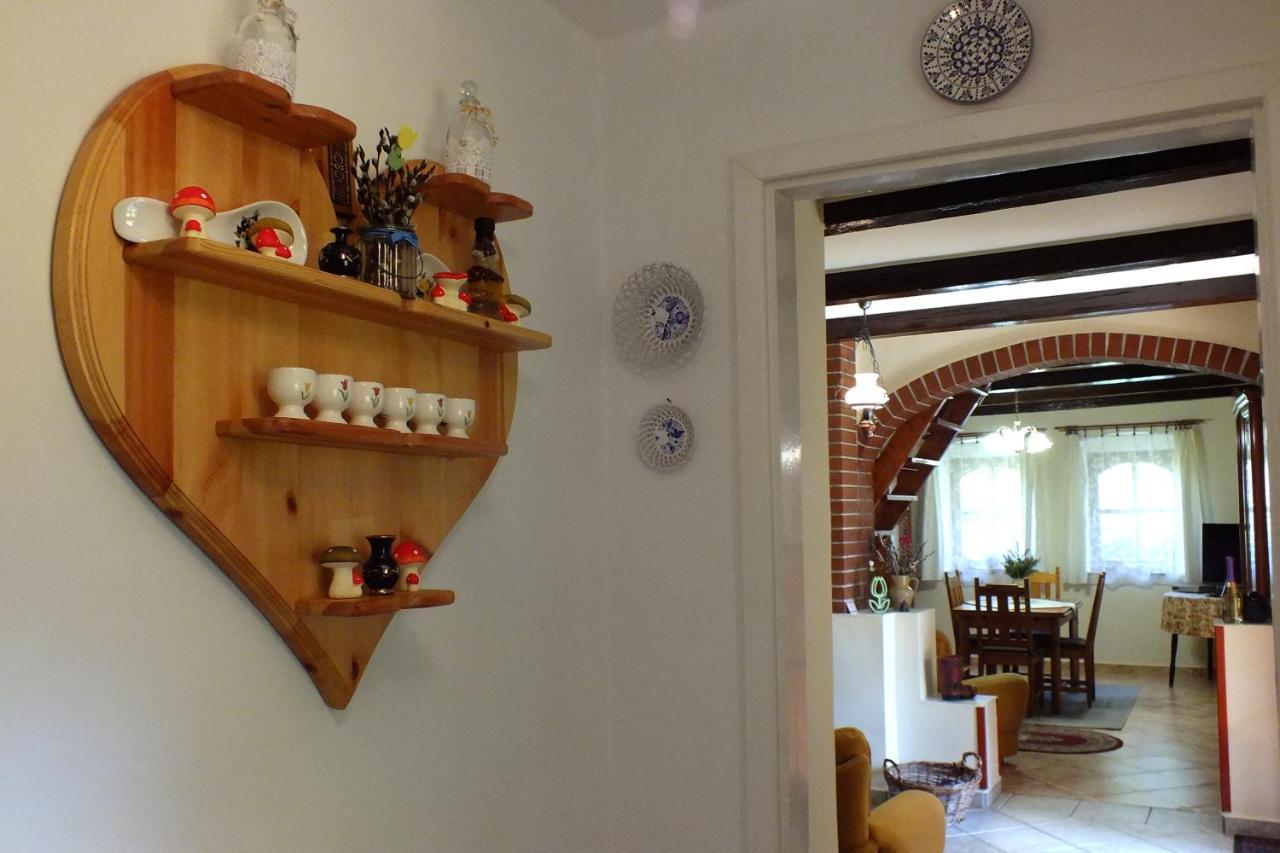 Tulipan Haz Apartment Bodony