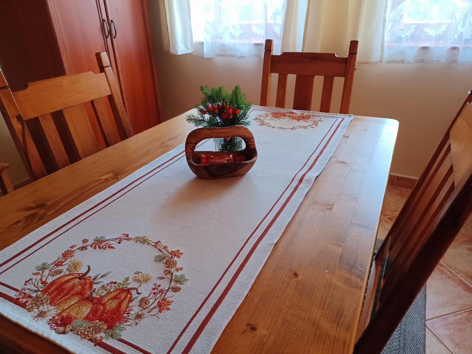 Tulipan Haz Apartment